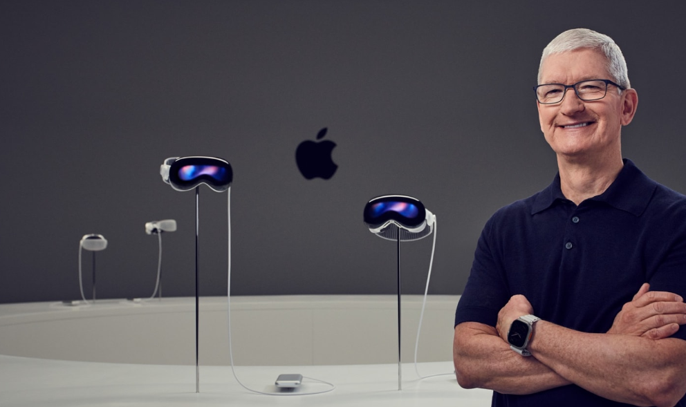 Apple Vision Pro Released Review On Sales Day